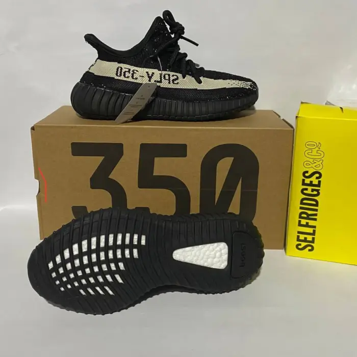 Adidas Yeezy Boost 350 V2 Oreo Sneakers In Black