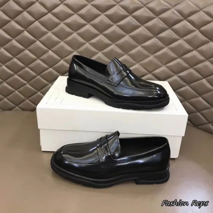 Alexander McQueen Men's Platform Loafers With Classic Penny Strap Design & Chunky Sole