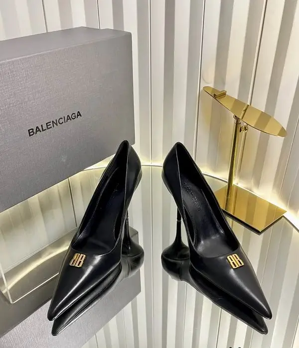 Balenciaga Avenue BB Editor Pump Heels