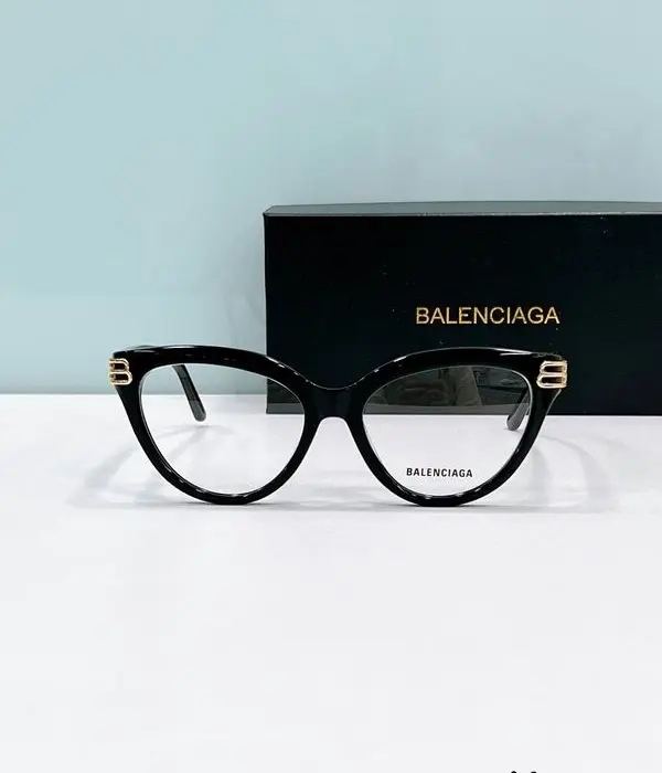 Balenciaga Everyday Cat Eye Glasses In Multiple Colors