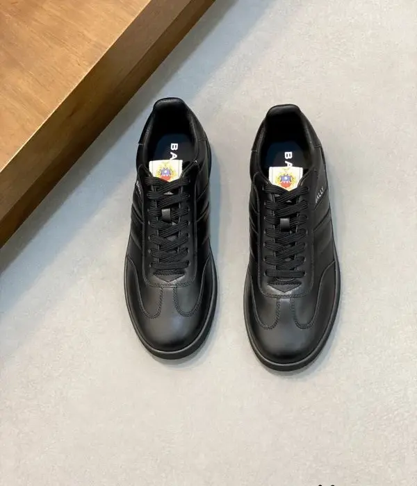 Bally Crest Ribbon Detail Sneakers In Multiple Colors