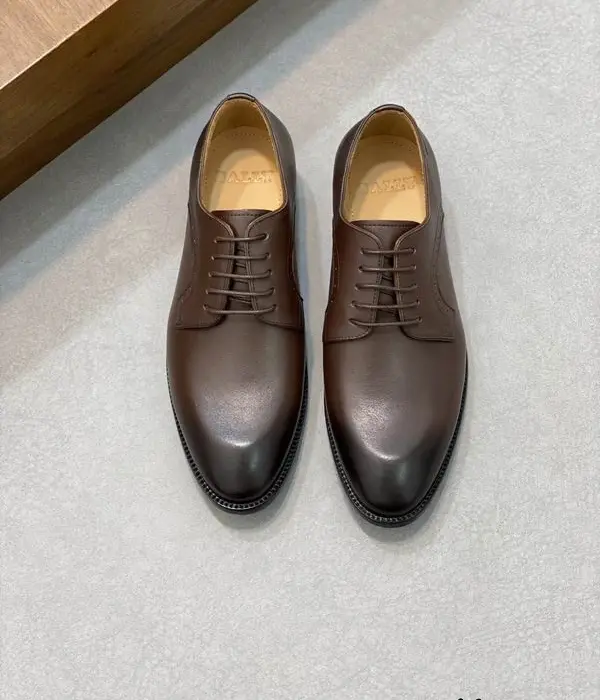Bally Men's Scravini Dress Shoes With Classic Plain Toe Design In 2 Colors