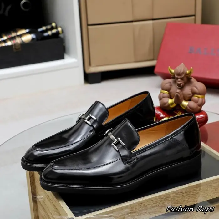 Bally Men's Loafers With Classic Silver Toned Metal Buckle Accent & Refined Apron Toe Design