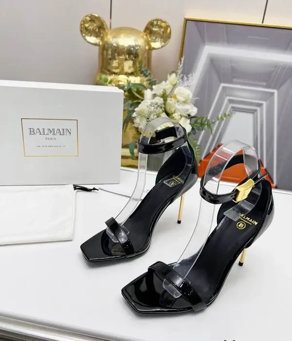 Balmain Patent Heels With Gold Heel