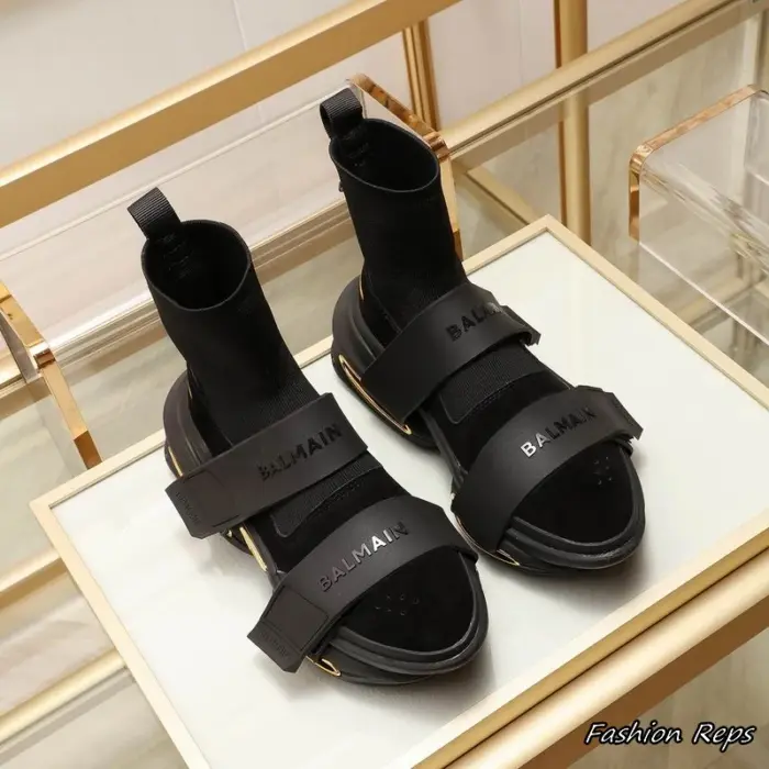 Balmain Boots With Strap & Thick Sole In 2 Colors