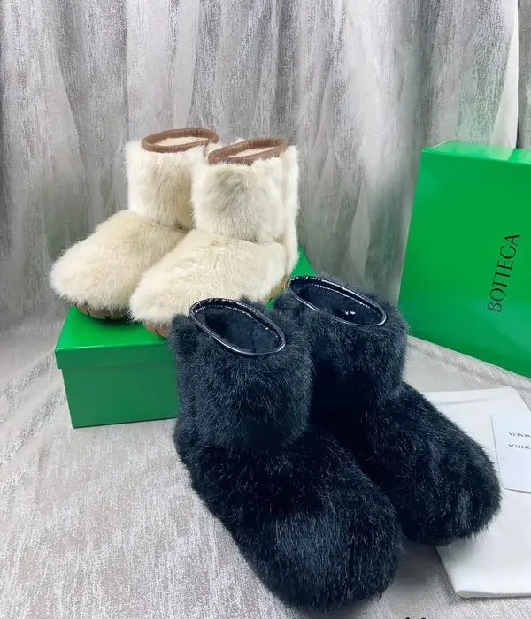 Bottega Veneta Faux Fur Fluffy Short Winter Snow Boots In 2 Colors