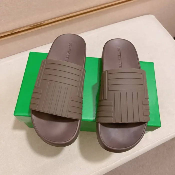 Bottega Veneta Men's Carpet Embossed Sliders