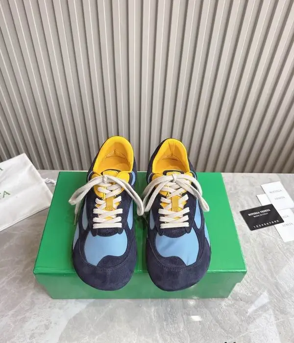 Bottega Veneta Women's Low Top Orbit Flash Sneakers