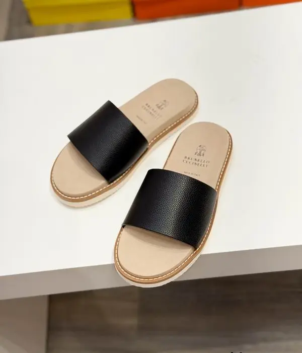 Brunello Cucinelli Leather Wide Strap Sliders In Black