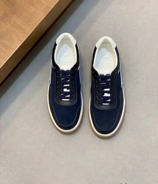 Brunello Cucinelli Men's Low Top Trainers With Contrast Gum Sole