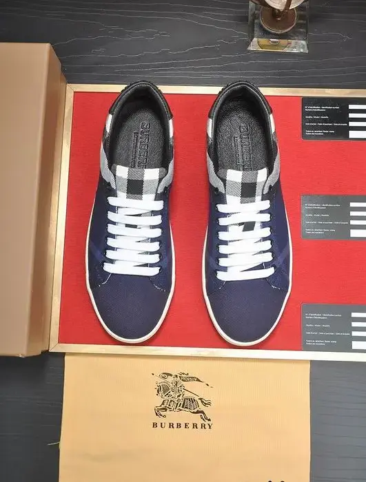 Burberry Albert Check Low Top Trainers With White Laces
