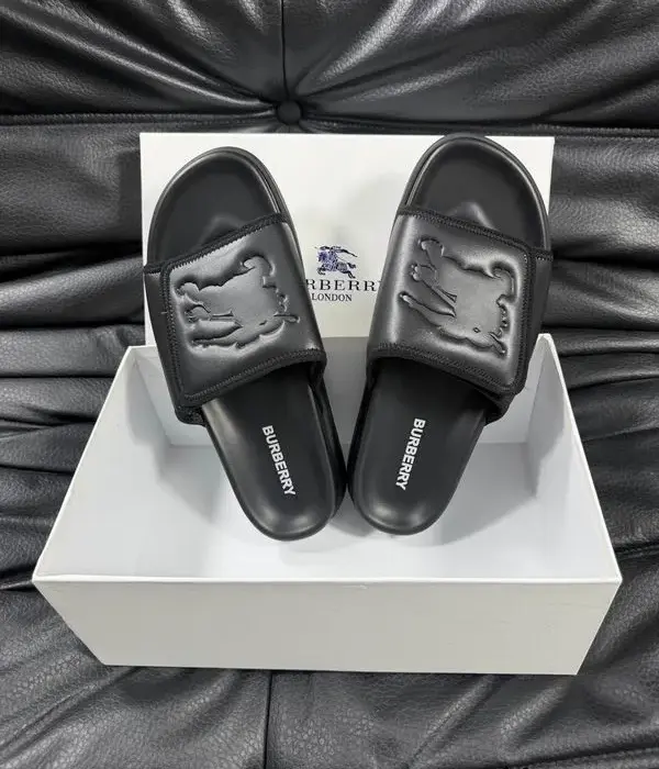 Burberry Debossed Equestrian Knight Design Sliders