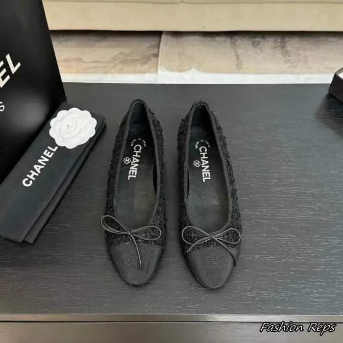 Chanel Women's Ballet Flats With Delicate Bow & Cap Toe