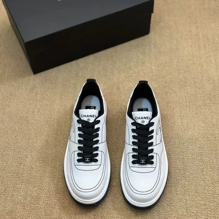 Chanel Low Top Sneakers With Iconic Interlocking CC Logo On The Side In 2 Colors