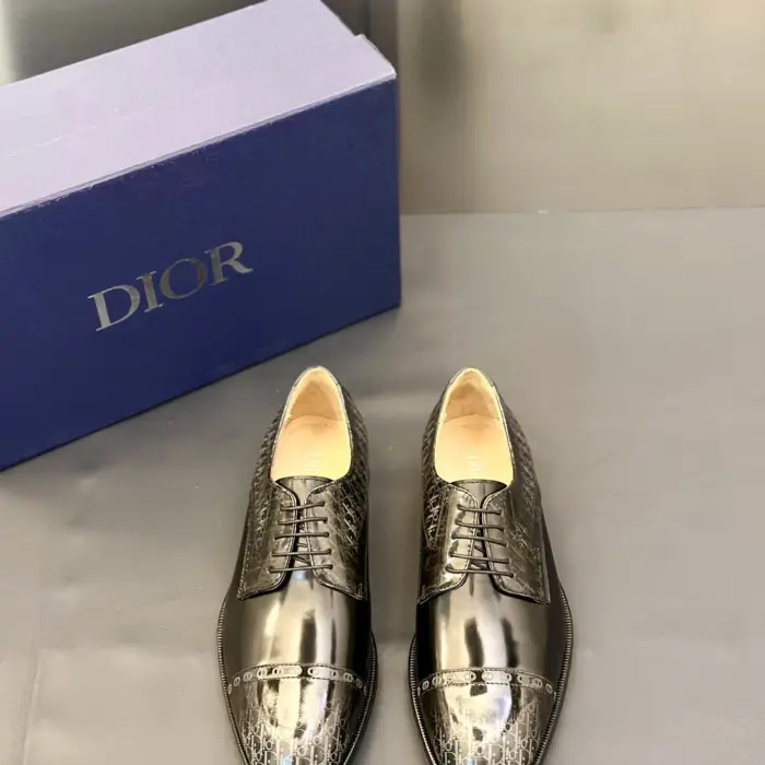 Dior Men’s Dress Shoes With Oblique Pattern