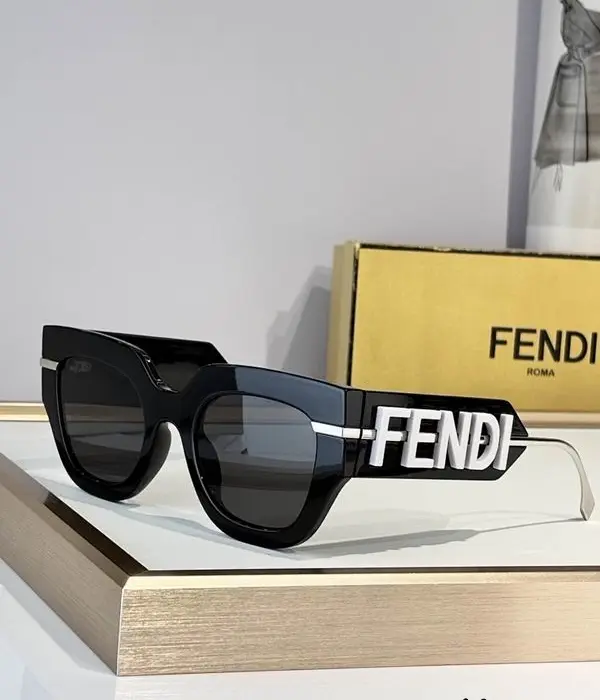 Fendi Fendigraphy Square Sunglasses In Different Colors