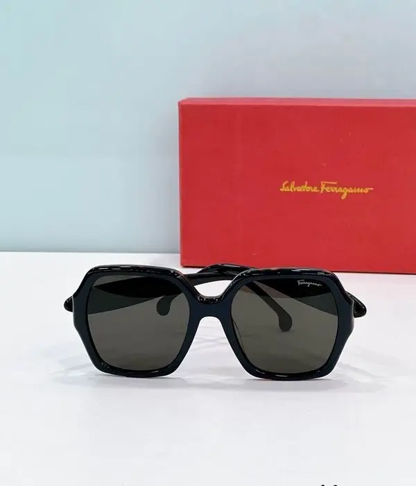 Ferragamo Oversized Square Sunglasses In Multiple Colors