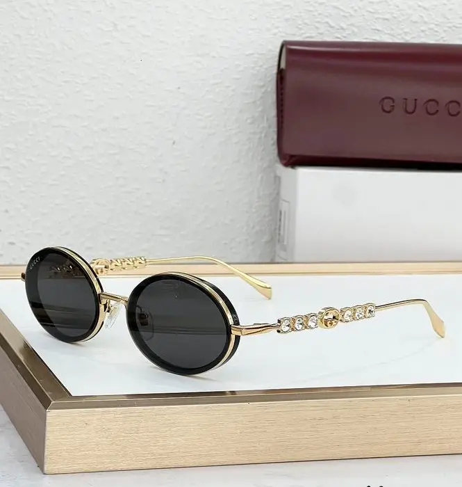 Gucci Crystal Interlocking G Round Frame Sunglasses In Multiple Colors