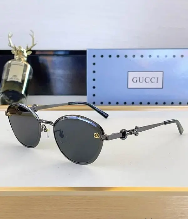Gucci GG2037SK Round Sunglasses In Multiple Colors