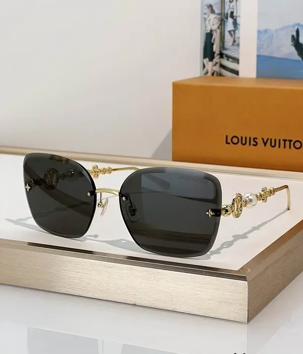 Louis Vuitton Jewel Pearl Square Sunglasses In Different Colors