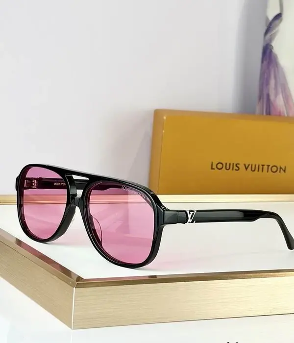 Louis Vuitton Hit Sunglasses In Different Colors