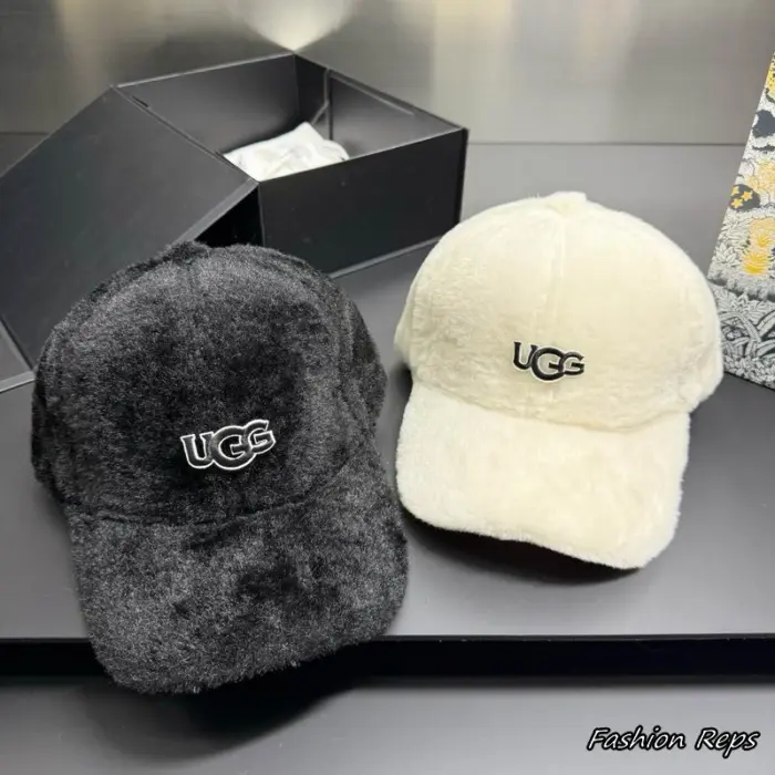 UGG Fleece Shearling Logo Baseball Caps In 2 Colors