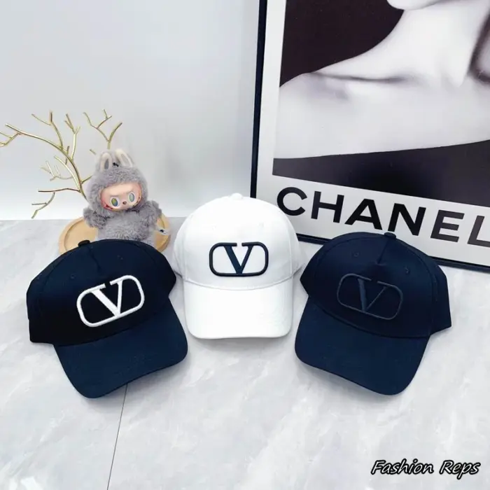 Valentino Garavani Structured 3D Frame V Logo Curved Brim Caps In Multiple Colors