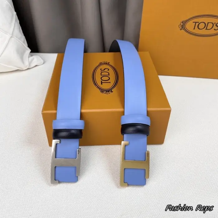 Tod’s 30MM Women's Reversible Leather Belt In Different Buckle Colors