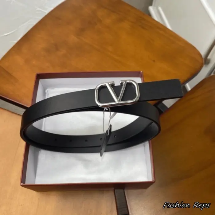 Valentino Garavani 20MM Black VLogo Signature Thin Leather Belt
