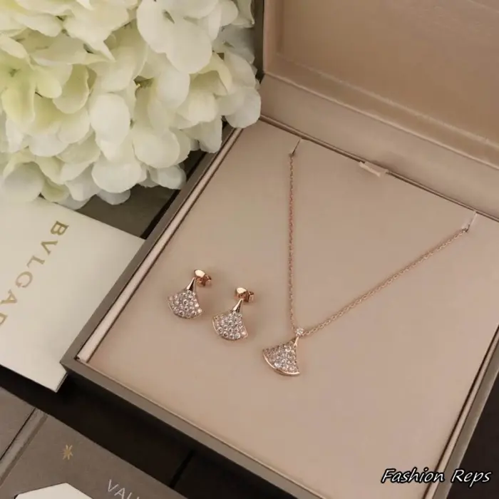 Bvlgari Divas' Dream Necklace & Earrings Set