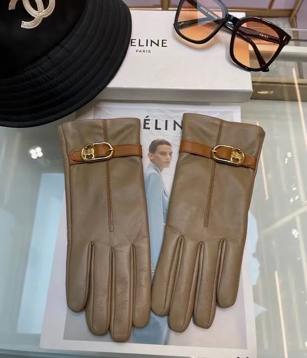 Celine Triomphe Buckle Pintuck Leather Gloves In 2 Colors