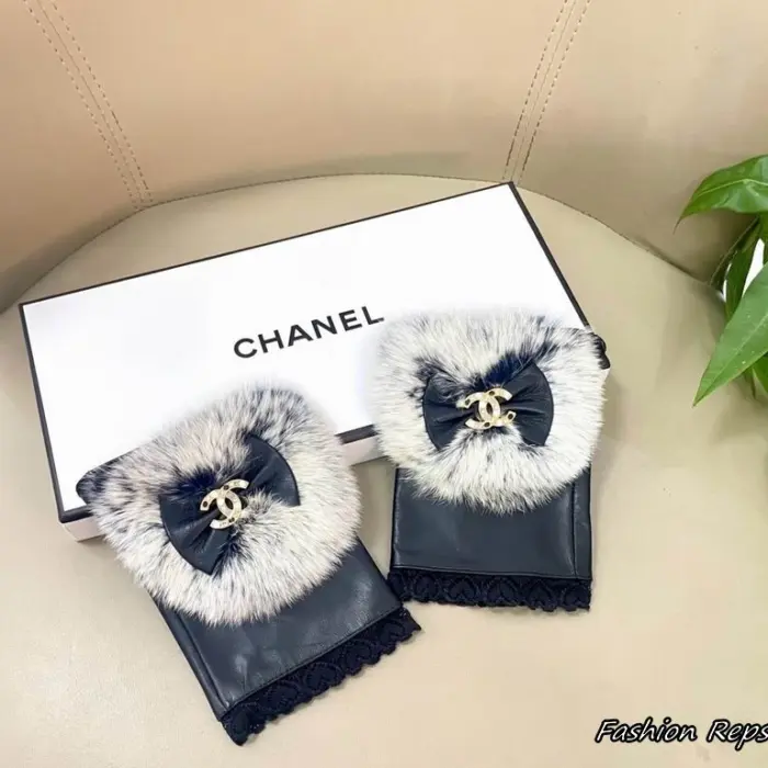Chanel Bow & Fur Trimmed Fingerless Gloves