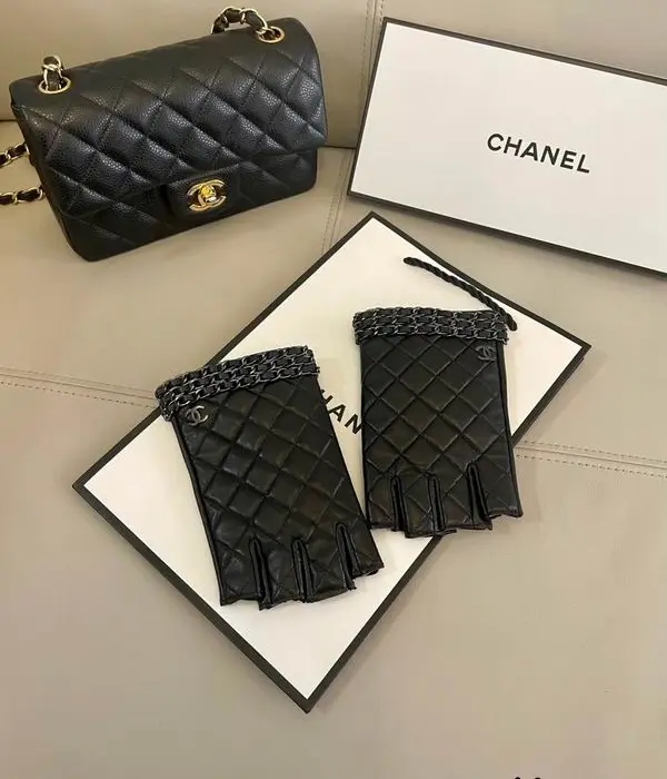 Chanel Quilted Chain Trim Fingerless Gloves