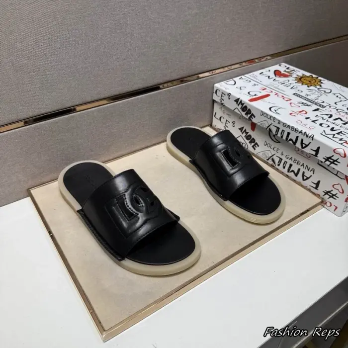 Dolce & Gabbana Sliders With 3D Effect Embossed DG Logo