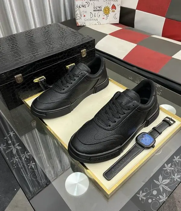 Dolce & Gabbana Low Top Sneakers With Chunky Sole