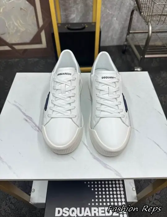 DSQUARED2 Low Top Sneakers With Navy Blue Canadian Patch
