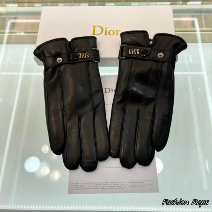 Dior Logo Plate Strap Gloves