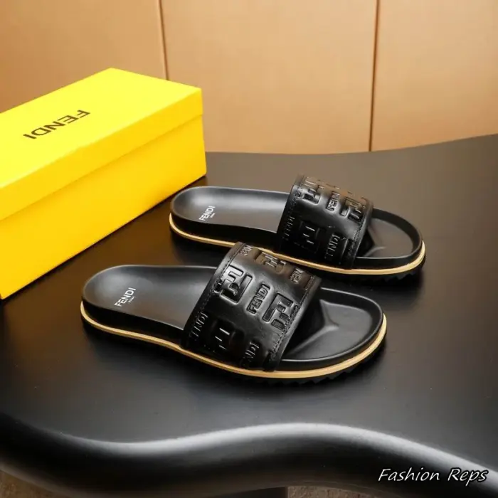 Fendi Embossed FF Logo Motif Sliders In Black