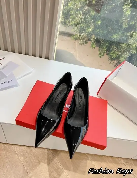 Ferragamo Patent Heels With Visible Ferragamo Logo On The Insole In 2 Colors