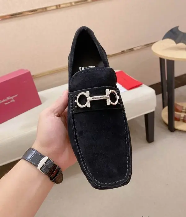 Ferragamo Men's Loafers With Silver Tone Gancini Buckle