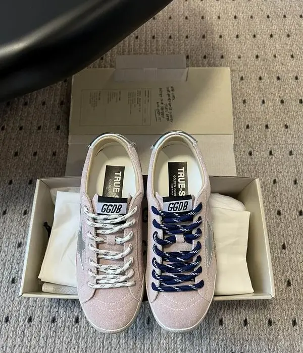 Golden Goose Superstar Women's Sneakers With Silver Star