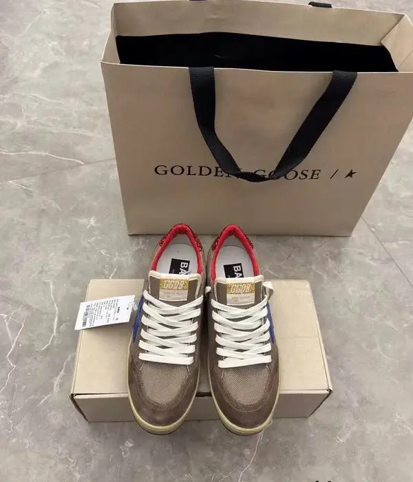 Golden Goose Ball Star Men's Sneakers With Bold Blue Star