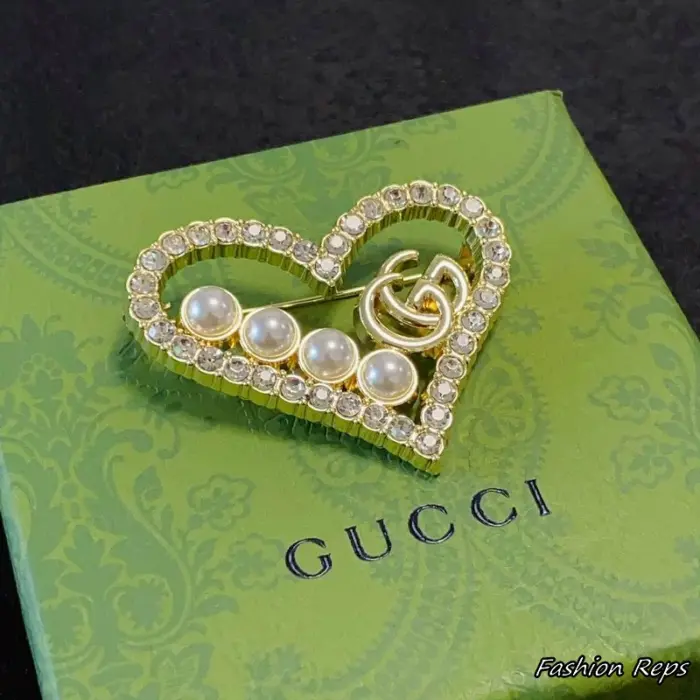 Gucci Pearl Heart Brooch