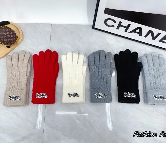 Coach Horse & Carriage Embroidered Cable Knit Gloves In Different Colors