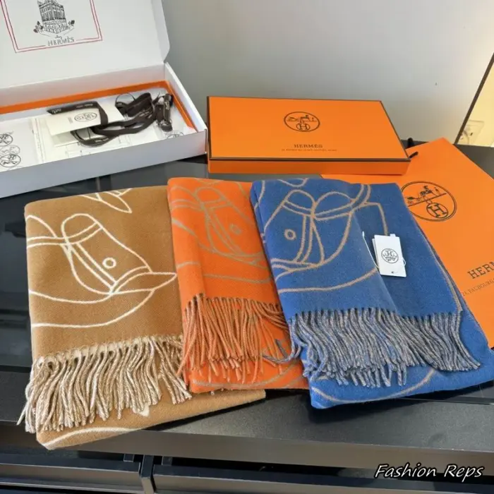 Hermes Fringed Jacquard Woven Two Tone Scarf In 2 Colors