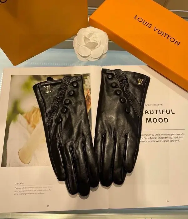 Louis Vuitton Ruffle & Button Leather Gloves