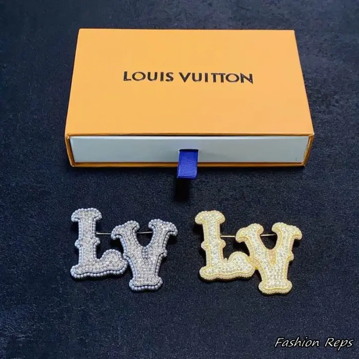 Louis Vuitton LV Script Crystal Brooch In 2 Colors