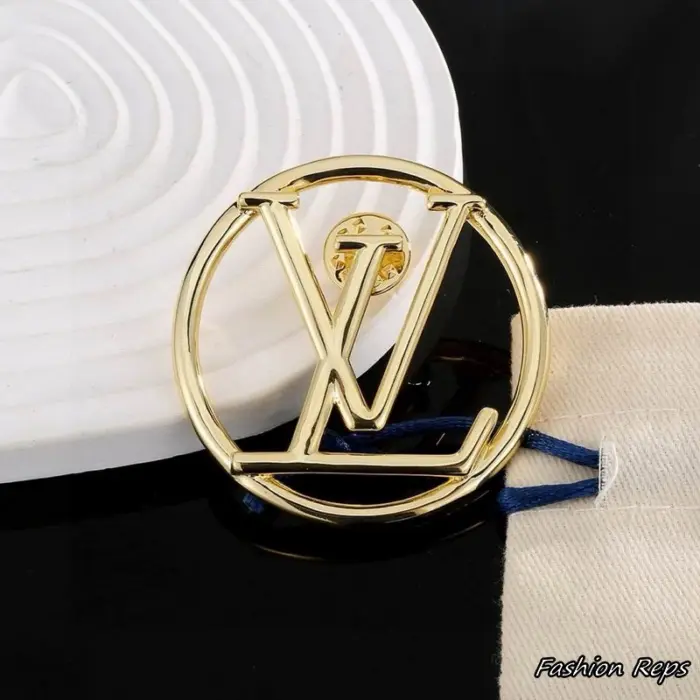 Louis Vuitton LV Circle Lapel Pin Brooch