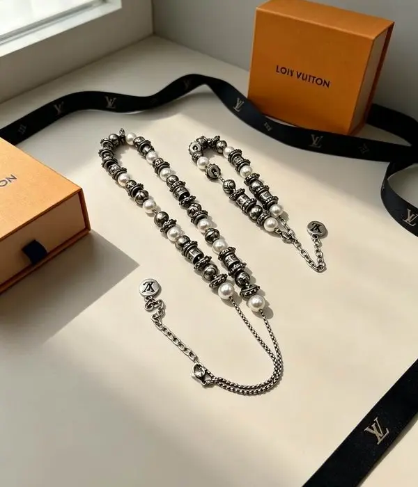 Louis Vuitton Pearls Fusion Necklace & Bracelet Set