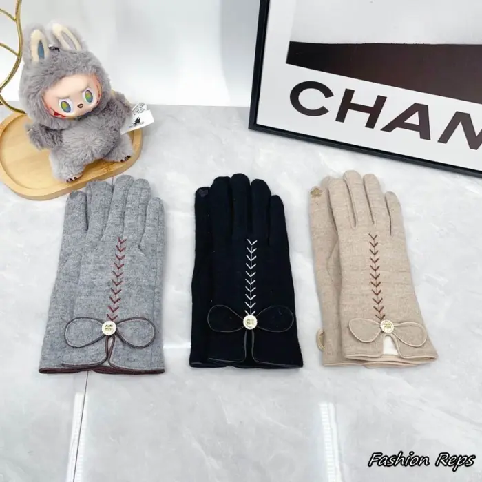 Miu Miu Chevron Stitch Knit Bow Gloves In Different Colors
